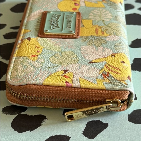 Loungefly Pokemon Pikachu Leaves Wallet - Picture 6 of 14